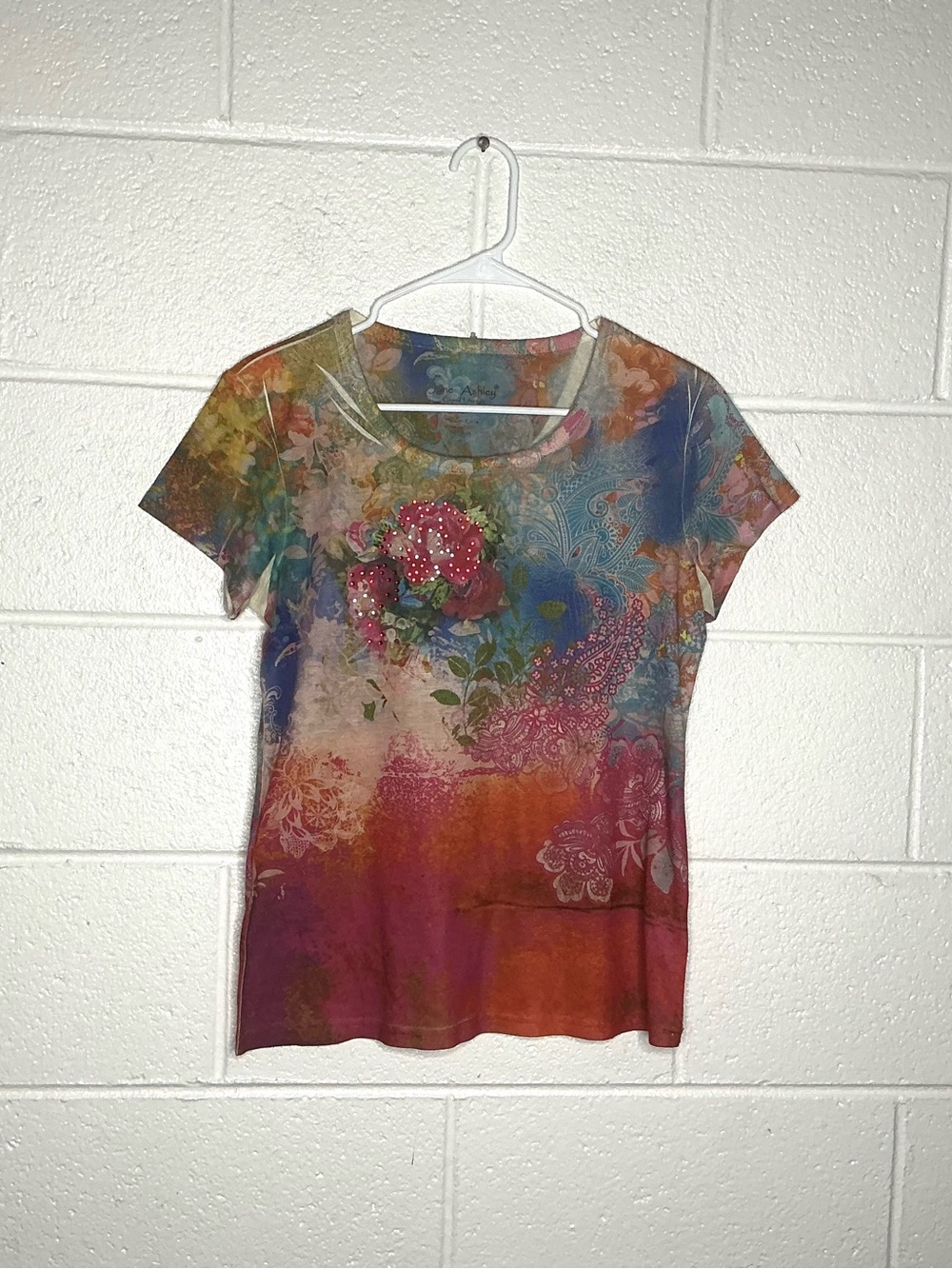 < Y2K Jane Ashley Colorful Paisley Floral Pattern Rhinestone Embellished Top >